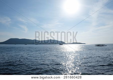 Samaesarn Island In Daytime View And Blue Sky,chong Samaesarn Is A Popular Tourist Destination Thail
