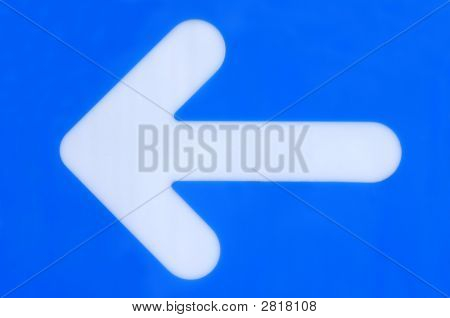 Flèche bleue vers la gauche