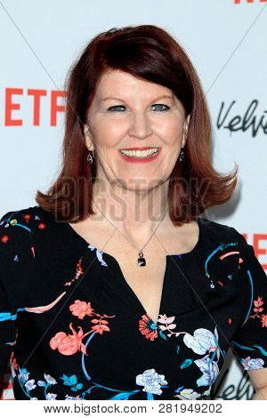LOS ANGELES - JAN 28:  Kate Flannery at the 