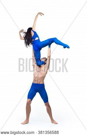 Fearless. Couple Of Modern Dancers, Art Contemp Dance, Blue And White Combination Of Emotions. Flexi