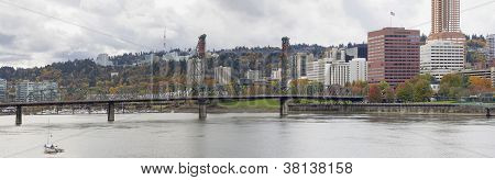 Historický most Hawthorne Portland Oregon