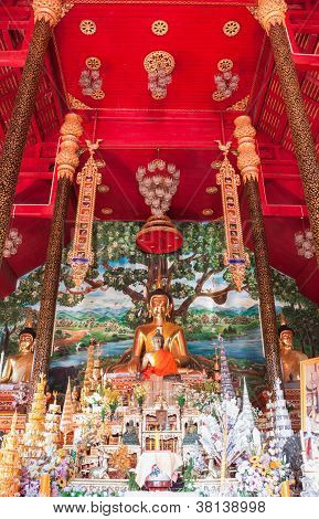 Statua del Buddha In Tailandia tempio