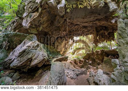 Hup Pa Tat, Cave And Forest The Central Valley Uthai Thani Unseen In Thailand