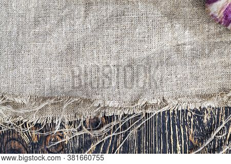 Coarse Linen Material Is Used In Rural Areas As Tablecloths, Kitchen Items And Inventory, Linen Mate