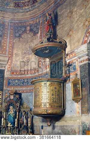 GRUBISNO POLJE, CROATIA - OCTOBER 01, 2011: Pulpit in the parish church of Saint Joseph in Grubisno Polje, Croatia