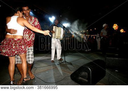 Ilheus, Bahia / Brazil - June 23, 2011: People Are Seen Dancing Forro And Hillbilly Dresses During S