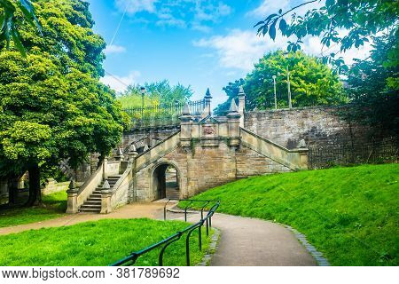 Edinburgh Scotland 6th August 2020 St. Bernards Bridge At The Leith Walkway In Edinburgh, Scotland, 
