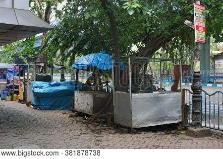 Kolkata, West Bengal, India - 22nd May 2020 : Street Retail Shops Are Under Lockdown To Stop Spread 