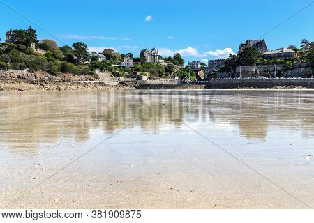 Dinard, France - September 3, 2019: This Is A View Of Ecluse Beach At Low Tide From The Sea.
