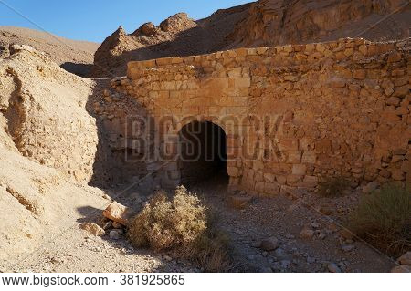 Historical Turkish Bridge Of 16th Century Near Eilat, Israel