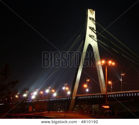 Ponte di notte, kiev, Ucraina