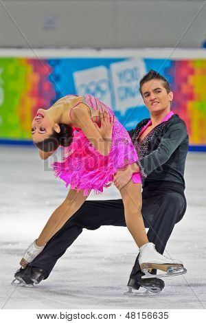 INNSBRUCK, Österreich - Januar 15 Innsbruck, Estelle Elizabeth und Romain Le Gac (Frankreich) im 6. Platz