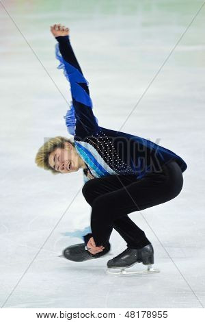 INNSBRUCK, AUSTRIA - 16 stycznia John-Olof Hallman (Szwecja) miejsc 13 mężczyzn w Łyżwiarstwie Figurowym e
