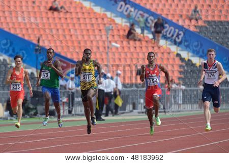 남자 200m 결승전에서 8 일 IAAF 세계 청소년 참 동안 경쟁 도네츠크, 우크라이나-7 월 14 일: