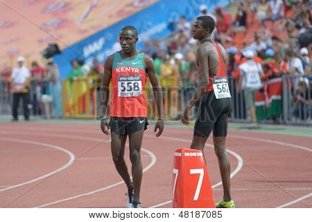 DONĚCK, Ukrajina - 13. července: Alfred Kipketer (vlevo) a Patrick Richard Ronoh, Keni před fin