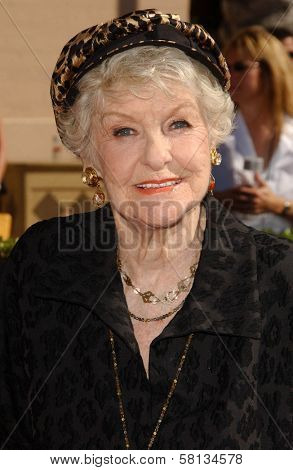 Elaine Stritch at the 2007 Primetime Creative Arts Emmy Awards. Shrine Auditorium, Los Angles, CA. 09-08-07