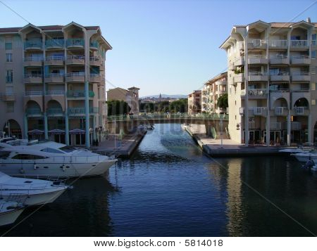 Frankrig, Port Frejus