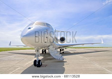 Luxury Private Jet Airplane - Side View - Bombardier Global