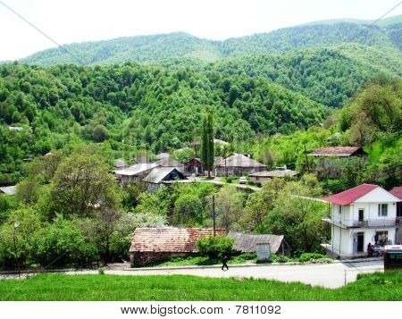 在山中村