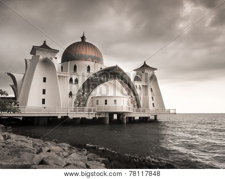 Masjid Selat Melaka