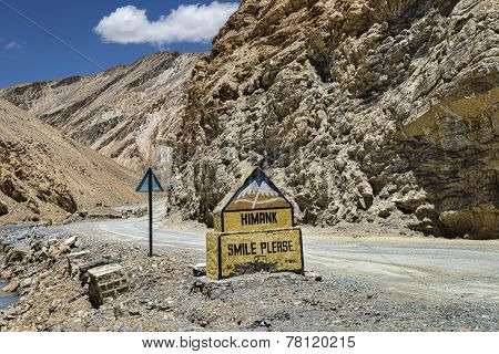 Sign Smile Please Nearby Mountain Road In Ladakh