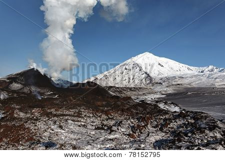 Nature Of Kamchatka: Eruption Volcano