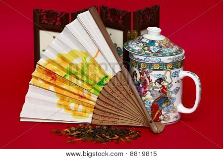 Fläkt och Cup i asiatisk stil