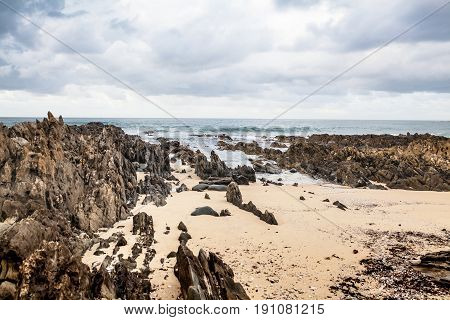 Sharpen rocks in the wild Australian coastline