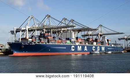 Port Ship Container Shipping