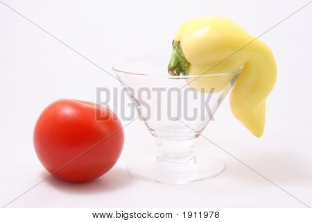 Tomaten und eine gelbe Paprika