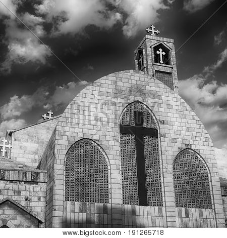 The Chatolic Church And The Cross