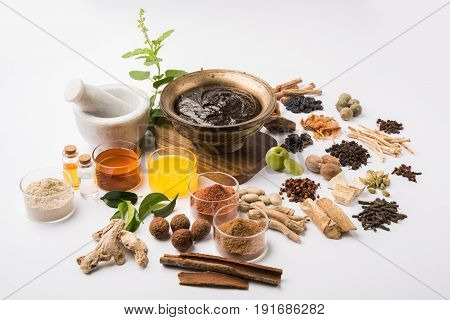 Indian Ayurvedic dietary supplement called Chyawanprash / chyavanaprasha is a cooked mixture of sugar, honey, ghee, Indian Gooseberry (amla), jam, sesame oil, berries, herbs and various spices