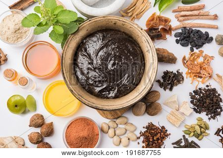 Indian Ayurvedic dietary supplement called Chyawanprash / chyavanaprasha is a cooked mixture of sugar, honey, ghee, Indian Gooseberry (amla), jam, sesame oil, berries, herbs and various spices