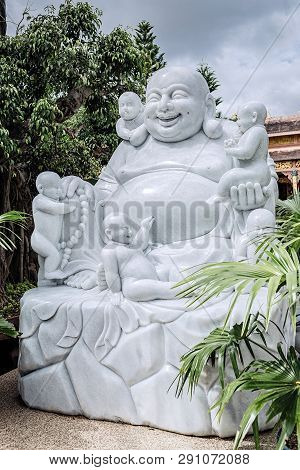 Vietnam, Dalat - November 05, 2017: Statue In Thien Vien Van Hanh In Dalat City In Vietnam.