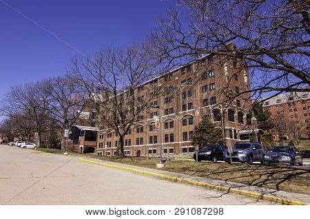 Latrobe, Pennsylvania, Usa 3/23/2019 Aurelius Hall On The Campus Of St Vincent College On A Spring D