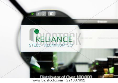 Los Angeles, California, Usa - 23 March 2019: Illustrative Editorial Of Reliance Steel Website Homep
