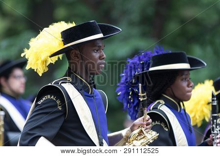 Washington, D.c., Usa - May 28, 2018: The National Memorial Day Parade, Members Of The Musketeer Mar