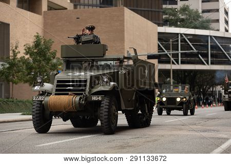 Houston, Texas, Usa - November 11, 2018: The American Heroes Parade, A M2 Half-track, Carrying A Mil