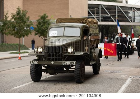 Houston, Texas, Usa - November 11, 2018: The American Heroes Parade, A Gmc Cckw, Ww2 Military Vehicl