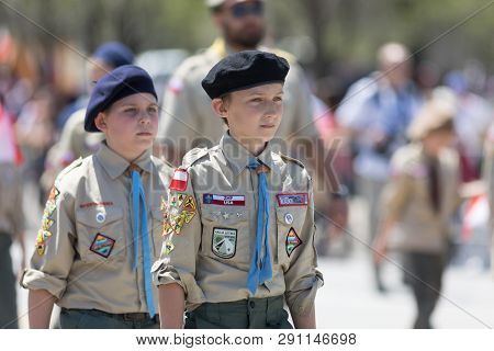 Chicago, Illinois, Usa - May 5, 2018: The Polish Constitution Day Parade, Members Of The Zwiazek Har