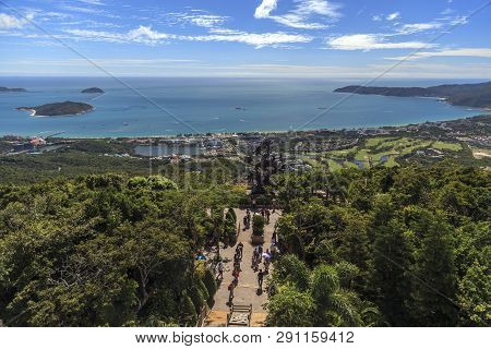 China, Hainan Island - December 1, 2018: The Dragon Bronze In Yalong Bay, Sanya, China. There Is A D