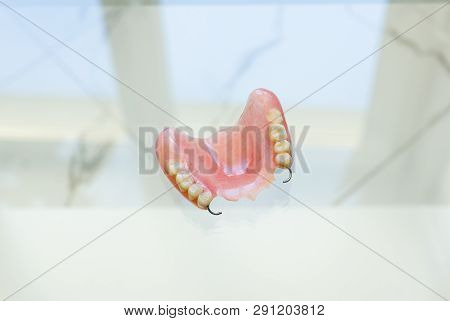 Partial Laminar Denture To Restore The Integrity Of The Dentition