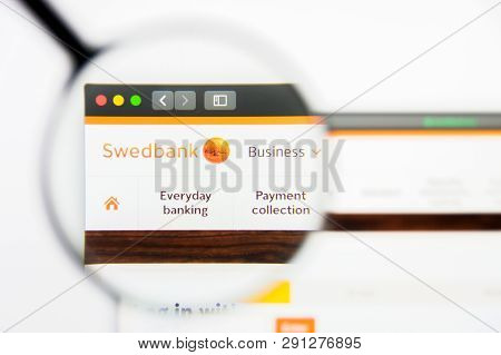 Los Angeles, California, Usa - 24 March 2019: Illustrative Editorial Of Swedbank Business Website Ho