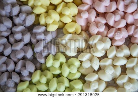Thai Dessert Shortbread Cookies (kleeb Lam Duan)