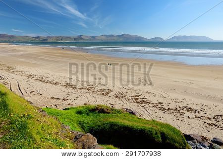 Inch Beach, Wonderful 5km Long Stretch Of Glorious Sand And Dunes, Popular For Surfing, Swimming And