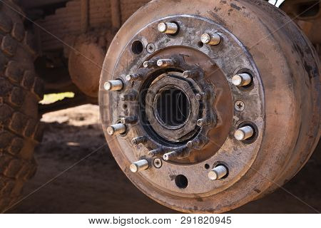 Maintenance A Truck Wheels Hub And Bearing .rear Wheels Hub And Bolt Nut Of A Truck In Process Of Ch