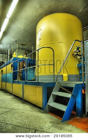 Průmyslový interiér.Vodní elektrárna. Kyjev (Vyšhorod), Ukrajina
