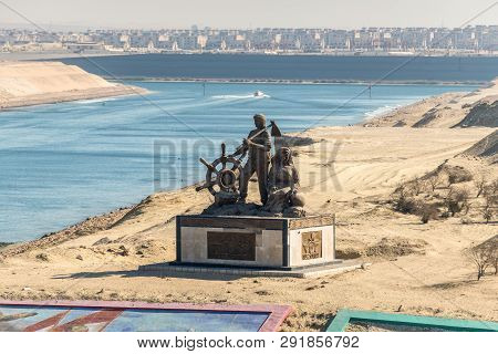 Ismailia, Egypt - November 5, 2017: Suez Canal Authority Monument At Western Banks Of The New Canal 