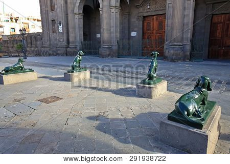Las Palmas - Gran Canaria / Spain - 01 22 2017: Artwork In The City Of Gran Canaria On The Catedral