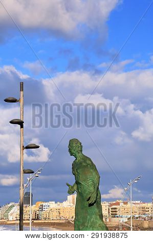 Las Palmas - Gran Canaria / Spain - 01 22 2017: Alfredo Kraus Artwork In The City Of Gran Canaria